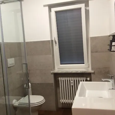 Lo Tsanty 招待所 Senin